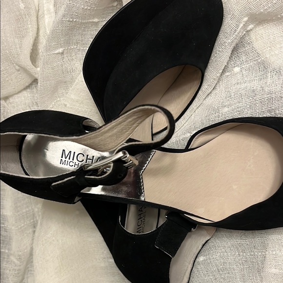 Michael Kors Black and Silver Heels - Picture 4 of 5